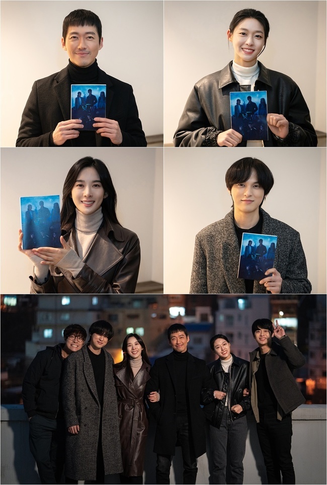 Day and Night will end today (19th) in the grand finale.TVNs Drama Day and Night (directed by Kim Jung-hyun/playplaywright Shin Yu-dam/planning studio Dragon/production by Kim Jong-hak Productions, Storybine Pictures Co., Ltd.) is expected to be broadcast in the final episode, while Namgoong Min (played by Do Jung-woo) - Kim Seolhyun (played by Gong Hye-won) - Lee Chung-ah (played by Jamie) - Soon Sun With the script authentication shot of -woo (played by Moon Jae-woong), Lee Shin-young (played by Jang Ji-wan) and Choi Dae-chul (played by Yoon Seok-pil) were released.Namgoong Min - Kim Seolhyun - Lee Chung-ah - Yoon Sun-woo in the public steel is certified as the last script of day and night with a bright smile.All four of them are smiling brightly, but the regret of End seems to be buried in it. The group photo joined by Lee Shin-young and Choi Dae-chul attracts attention.Despite the dark night, bright smiles like the day give a calm afterlife.The atmosphere of such a warm day and night team doubles the regret for End and raises expectations for the last episode.In addition, Namgoong Min, Kim Seolhyun, Lee Chung-ah and Yoon Sun-woo gave a meaningful impression ahead of the end.Namgoong Min said, I think that all the people who participated in the work were really hard to shoot because of the long shooting period in the aftermath of Corona 19.After nine months of filming, I had a clean beard and I felt a little strange.I feel sorry to send Do Jung-woo away, and I will miss a lot of time with the staff and actors who participated in the work together. After the extraordinary meeting, I will meet with the viewers again with good works.The day and night we had together for almost a year was over, said Seolhyun, but its like a work that Ive heard a lot, but Ive taken a lot of attention.It was good to be able to postpone Hyewon who is trying to go the right way.I would like to thank the directors, writers, actors and seniors who have suffered for Day and Night, and the viewers who have been together until the end, for their love, I would like to say thank you for your love. Lee Chung-ah said, The drama day and night seems to be remembered for a long time by Savoie. I learned a lot and got help from Savoie many people.Everyone was forced to work hard with various situations such as Corona 19, but I could not get tired because I was with the day and night teams.It is a time when we can not gather together and talk or lean down for a drink.I also want to say that I was happy together in the day and night, looking forward to seeing you. Finally, Yoon Sun-woo said, I feel like Im always cool.I do not want to write the word Shiwon-seop because it is cliché, but I would like to have a word that can express the feelings after finishing one work.All of the directors and staff members are grateful and have a great deal of regret about the breakup. There is a sense of accomplishment that I finished acting and a sense of regret that I could have done better.But if you ask me what is bigger of the two feelings of Seo Won-seop, I think I will be more sorry. I want to thank our day and night team and I want to see it. 