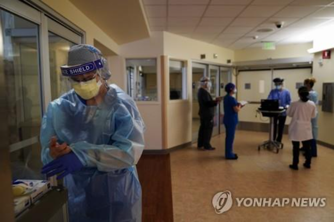 미 캘리포니아주 세인트조지프 병원의 코로나19 병동의 모습. 연합뉴스