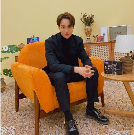 Today, on the 21st, through EXO official SNS, My album and performance [My Signature] EP01, which is the concept artisan Kai says.#Kai # KAI # EXO # EXO #WeareoneEXO is also added to the hashtag, and the photo was posted.In the photo released, Kai unveiled a suit pit that transformed perfectly into black from head to toe, and the image of Cha Do-nam (cold city man) Kai, who was charismatic and chic, caught the attention of fans.AMeanwhile, Group EXO, which is Kai, appeared in the online concert of SMTOWN LIVE, which was broadcasted free of charge around the world held on January 1.SMTOWN LIVE Culture Humanity (SM Town Live Culture Humanity) was able to meet through various platforms such as Naver V LIVE, YouTube, Facebook, TicTalk, and Japan KNTV from 1 pm on the 1st (Korea time), and got a hot response from audiences of Anbang 1st row around the world.[Photo] EXO Official SNS