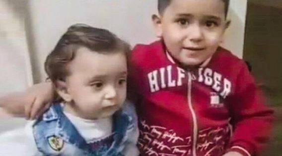 터키 가지안테프 한 주택에서 발생한 화재로 숨진 아흐메트, 압둘라흐만 형제. (사진= 쇠즈쥐)