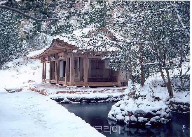 눈 덮힌 다산 초당