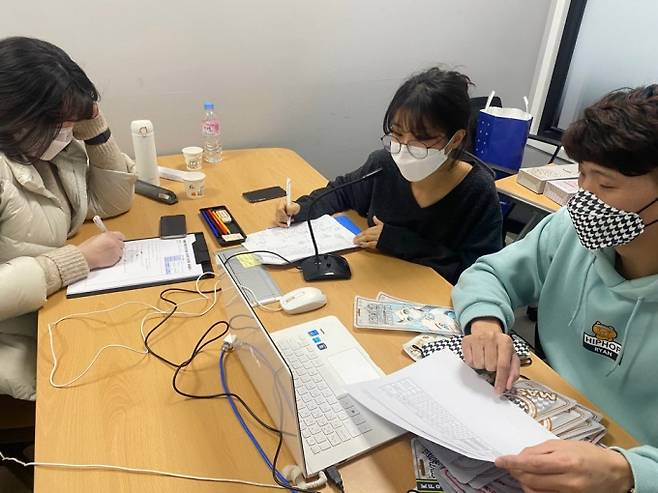 계명대 GTEP 학생들이 ‘2021 홍콩국제라이선싱쇼 온라인 전시회’에 참가해 협력업체들의 해외시장 개척을 도왔다. 계명대 제공