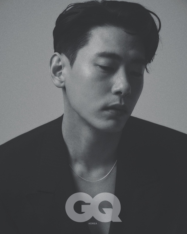 Actor Teo Yooooooooo compiles Classy with Black and WhiteMoodRecently, Teo Yooooooooo has been filming a February issue photo with the mens magazine GQ Korea, and has released various charms.Complete with black and white, this picture expresses Teo Yooooooooos bold pose and intense eyes more Senseily.Teo Yoooooooooo perfected the chic styling and showed off the unique charm that only Teo Yooooooooo can show.Teo Yoooooooooo is the back door that surprised the people on the scene with various poses and moments of acting throughout the filming.In a later interview, he said, I often rest repeatedly while reading the scenario. If you do not fill the break with fun, you will not be able to achieve it.I go back to the scenario because I want to study and develop the character again and quickly because I have to solve the gap with something, work, hobby, and something.So I always think about what to fill in the gap. The fortress is writing and composing again. Park Su-in on the news