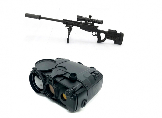 국내에서 개발한 저격용 소총(위)과 관측경. /사진제공=방사청