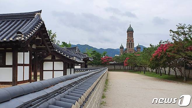 '2021~2022 한국관광 100선'에 5회 연속 선정된 전주 한옥마을.(전북도 제공)2021.1.28/© 뉴스1