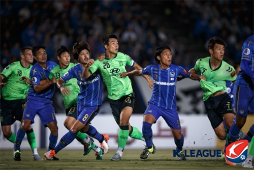 전북 현대는 2006시즌 조별리그, 2015시즌 8강에 이어 세 번째로 AFC 챔피언스리그에서 감바 오사카를 만난다. 사진=한국프로축구연맹 제공