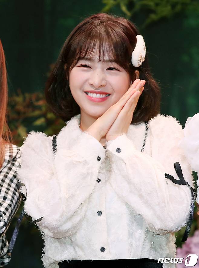 April Kim Chaewon 'smiling figure is also Loveable'