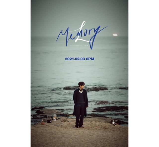 Singer and actor Myoeng-su Kim (El) raised expectations for the new song with the third Teaser.Myoeng-su Kim released his third Teaser on the 29th, ahead of the release of his solo single Give It All.In the image, Myoeng-su Kim stares far away against the backdrop of the dawn sea, where the sun rises. Myoeng-su Kims unique atmosphere focuses his attention.The Teaser image contains an analogous sensibility of the album Memory and Memory.Myoeng-su Kim completed his first solo single album Give It All with his unique lyrical vocals.The album Memory and Memory is a song composed of light guitar sound and calm melody.Myoeng-su Kim, who enlists on the 22nd of next month, prepared the album as a gift for fans.After releasing the album, he will hold an on-tack fan meeting on the 20th of next month and communicate with fans around the world.Give It All will be released on various music sites on the 3rd of next month.