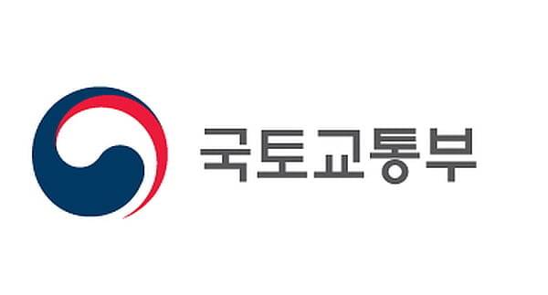 국토교통부가 버스 안전사고 예방을 위해 관계기관과 버스 안정장치 정상 작동 여부 등에 대한 집중 점검에 나선다. /사진=국토교통부