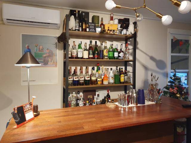 최근 조주기능사 자격증까지 딴 신준열씨가 집에 마련한 '준열바'. 신준열(인스타 junyeolll_bar)씨 제공