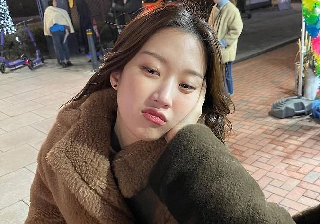 Actor Moon Ga-young greeted the end of Goddess Kangrim.On the 5th, Moon Ga-young posted several photos on his Instagram with an article entitled Really Goodbye (hands).The photos show various Moon Ga-young, boasting a sophisticated beauty that emanated from urban charm, and also making a look of a face that was crumpled.I also recalled memories by posting photos taken with Park Yuna, Kang Min-ah and several colleagues in Goddess Kangrim.Park Yuna expressed a warm friendship by leaving comments such as I loved you, Ju Kyung-ah and Kang Min-ah I am so happy.On the other hand, TVN Goddess Kangrim, which Moon Ga-young has been breathing with Cha Eun-woo, broadcast the last episode on the 4th.