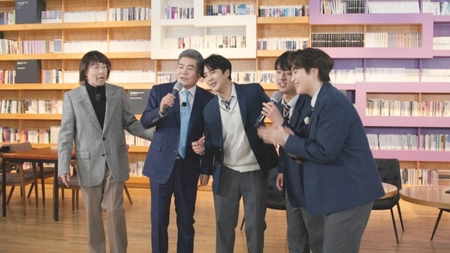 Lim Young-woong - Young Tak - Lee Chan-won - Jang Min-Ho - Kim Hie-jae struggles tearfully to prevent closed Danger.The Trot Van Rescue Project is being launched.TV CHOSUN King Sejong Institute: Life School, which will be broadcast on February 17, will be held at the 39th episode of Mr.Protect the Trotban. The theme of the struggle is going on.In particular, the Legend presidential election Set also and Jin Sung, who will save the King Sejong Institute from the Danger of closing, visit and perform high-level missions with Mr. Trotman, and laugh and impress.Above all, Mr. Trotman was surprised at the emergency situation that he could not get education permission if he did not recruit six members of the King Sejong Institute.Kim Hie-jae officially joined as the fifth member to form a staff of six, followed by Hwang Yoon-sung as a daily mobilization man on behalf of Chung Dong-won, the youngest member of TOP6.The Trot Van Rescue Grand Operations have begun.First, Mr. Trotman was the top model for the unity test, Top Panel Group Jumping.But when the first attempt to climb the chiropractic plate and cross the line, the sound of the song bursts out from here and there, Lim Young-woong and Young Tak sat down on the street.I am curious whether Mr. Trotmen, who expressed shock and pain, would have succeeded safely in the Tropping the Girope Group.In order to defeat Mr. Trotban closing Danger, Legend presidential election Set also and Jin Sung came to the rescue and attracted attention.Lim Young-woong, Young Tak, and Jang Min-Ho, who met Set also, formed a trio and even performed group dances and enthusiastically sang Ssambas Woman.But Set also, who praised the fantastic breathing of the three people, suddenly said to a member, You are a little loose. Mr.At the time of Trot, he made a nuclear bomb-level statement that reminded him of the master evaluation, raising tension.Jang Min-Ho, who became a Trot dance gin, was humiliated by the re-evaluation of the stage performance by the presidential election Set also and devastated the scene with laughter.Moreover, Lim Young-woong was called Mr.The Trot added a special meaning by selecting the purple postcard of Set also, which brought a phenomenal back-to-back gust of 10 million views, which gave the honor of the first place in the semi-finals at the time.Expectations are rising over what a purple postcard, re-created as a duet stage of all time with the original songr Set also, would have been like.In addition, Mr. Trotman poured out a super-class body gag feast with Top Model and brokenness on various missions such as Tapballing and Eating a dried persimmon with Set also and Jin Sung.Whether all of the Mr. Trotmen who were nervous all the time due to the missions of the previous level of difficulty succeeded in the mission, attention is being paid to the Mr. Trot Ban Rescue Project.