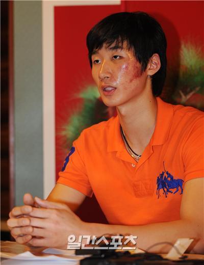 지난 2009년 기자회견을 열고 폭행 사실을 알렸던 박철우