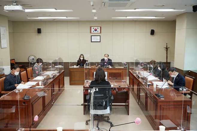 23일 용인시의회 의회운영위원회는 회의를 개최했다. / 사진제공=용인시의회