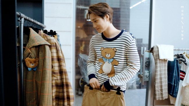 EXO Kai reveals its natural lookYouTube Life & Style Channel MonoTube will open Vlog on March 1, featuring all aspects of Kai in film field.In the Kai Log, she closely followed the whole day from the preparation process of Kais filming to the last greeting, wearing the collection of Kai X Gucci, a collaboration with fashion brand Gucci.In the Vlog, Kai dances freely along the BGM flowing in film field and takes a photo shoot, capturing his attention with a witty pose that highlights the symbol of the Kai X Gucci collection.Kais face close-up, which is full of screens, and a sensual image that emphasizes delicate fingertip poses are expected to shake the fan.In the video interview, Kai showed the wrong side by choosing his favorite favorite clothes and challenging instant styling among the collection look that he digested in the picture, and giving his character to the Kai Bear.In addition, he carefully portrayed the logo used as an illustration of magazines, revealing his extraordinary sensibility as an artist.