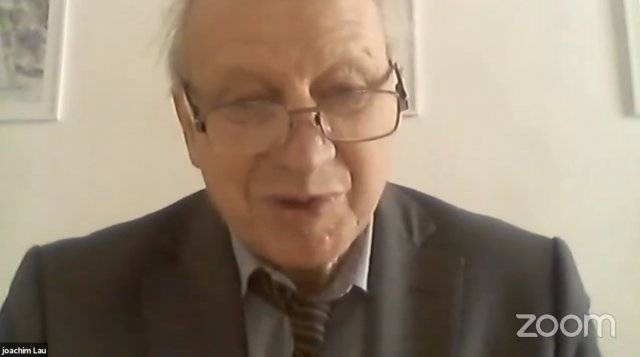 이탈리아 ‘페리니 판결’에서 피해자를 변호한 요아힘 라우 변호사가 26일 정의기억연대가 주최한 온라인 국제학술토론회에서 발표하고 있다. 정의기억연대 제공