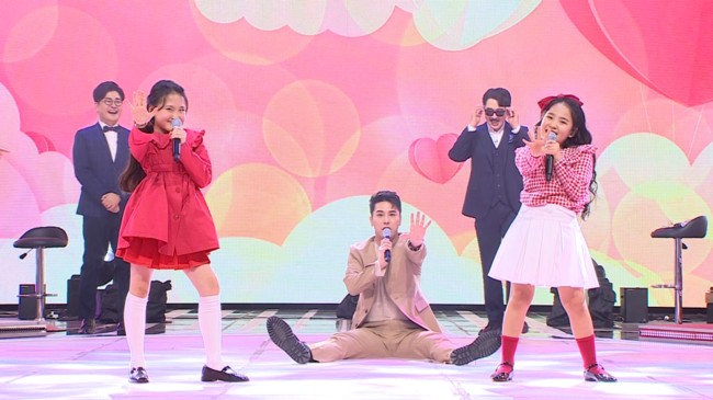 Special Cullabor Stages from Mr Trot and Miss Trot 2 unfold.In the 46th episode of TV CHOSUN Romantic Call Centre (hereinafter referred to as Colcenta of Love) to be broadcast on March 12, a total of 28 people, including Mr Trot TOP6, Miss Trot 2 TOP7, Mr Trot Rainbow and Miss Trot 2 Rainbow, were gathered.Trot Great Festival Special is on display.Above all, previous-class stages collaborated by Mr Trot TOP6 and Miss Trot 2 TOP7 are predicting explosive impressions.First, Yang Ji-eun, who showed off his imposing feat with the mascot Jung Dong-won of Mr Trot TOP6 and Miss Trot 2 Jin, completed a special Duets with Yang Hee-eun Mom to Daughter.In particular, Yang Ji-eun revealed his first Duets Stage with Jung Dong-won, his favorite, Jung Dong-won was one of the ones at the time of Mr Trot!Moreover, Jung Dong-won and Yang Ji-eun exchanged a heartwarming message by changing Yang Hee-euns Mom to Daughter to Mom to Son, a song about the warm love that the mother sends to her child.As the tears of the 28 people of Mr Trot and Miss Trot 2 who watched this are continuing, attention is focused on what the stage of the two people who made their hearts go away.In addition, Mr Trot Jang Min-Ho made Kim Da-hyun, who led the cuteness of Miss Trot 2, and Lovely Collaboration, which transcends age, and heated the scene.Jang Min-Ho also got a new nickname of Child Care Singer while performing Kim Da-hyun and Kim Tae-yeon and Collabo Stage following Jung Dong-won.Attention is focusing on how Jang Min-Ho, who became a singer specializing in child care, and the heart-warming Triple Stage created by Kim Da-hyun and Kim Tae-yeon will be drawn.
