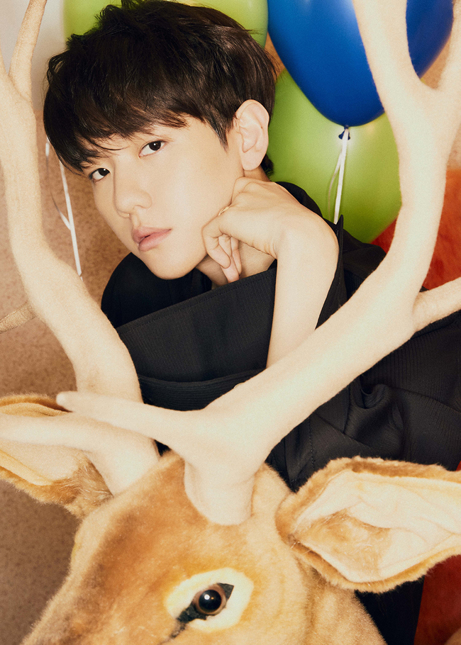 Group EXO member Baekhyun, who boasts a powerful Solo power, introduced a new Teaser.A teaser image of Baekhyun, which releases a new mini album on March 30, was released on the 21st.The Dreaming Mood Sampler video, which was opened through EXO various SNS accounts on the 20th, followed by the teaser image released at 0:00 on the 21st, can meet the unusual appearance of Baekhyun transformed according to the Fairytale concept.Expectations for the album are rising.Baekhyuns third mini-album Bambi will be released as a sound source on various music sites at 6 p.m. on the 30th.This album includes a total of six songs in various moods, including the title song Bambi of the same name.The title song Bambi is an R&B song that contains love stories like Fairytale in the lyrics, and it combines charming guitar melodies with Baekhyuns groovy vocals.