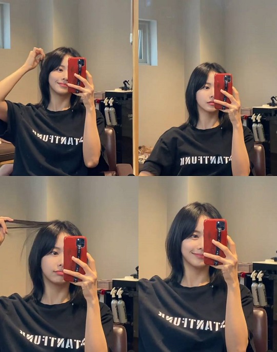 Actor Han Bo-reum has challenged style transform with Short hair The Hershey Company cutOn the 31st, Han Bo-reum posted a video on his instagram and an article called transform completion.In the video, Han Bo-reum sits in a hair shop and puts himself in a mirror with a camera.Han Bo-reum, who played the role of Jang Seo-a in Samgwang Villa and showed the charm of long hair, touched his hair as if short hair was awkward.After that, he finished the video with a fresh smile.The netizens who watched this praised Han Bo-reums beauty and fresh hairstyle, such as Why are you so beautiful, I am refreshing, I look younger ~ I believe you are a high school student! And Every head looks good.PhotoHan Bo-reum SNS