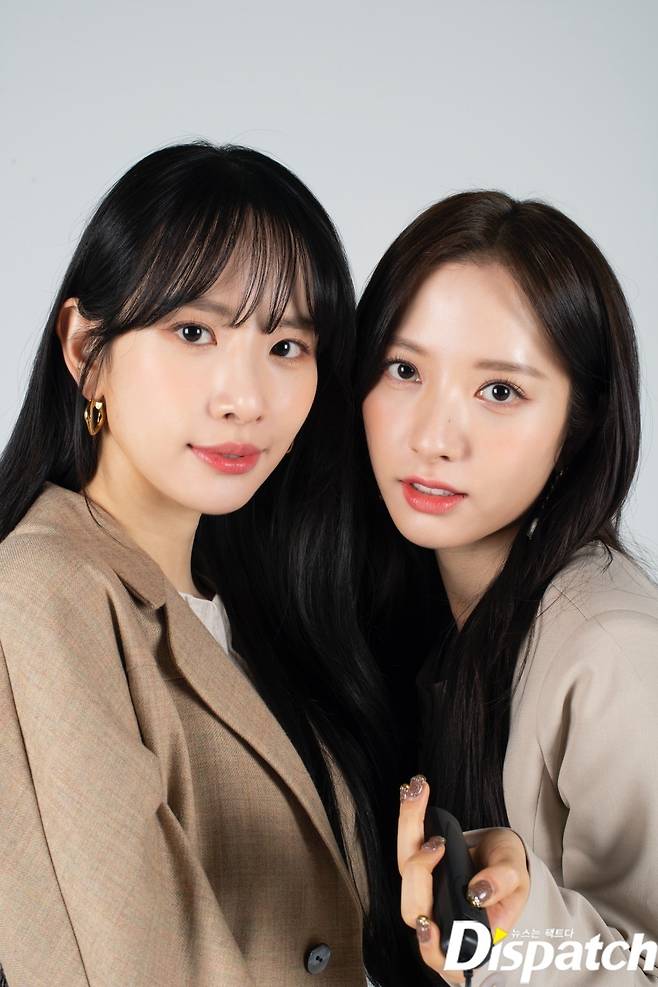 Group WJSN Bona, Seolah is a new mini album at the Nonhyeon-dong building in Gangnam-gu, SeoulSupernatural (UNNATURAL) takes a pose on the release Interview.WJSN took self-shooting to mark the release of the new album, featuring himself in a range of self-images, from playful Pose to chic looks.Meanwhile,UNNATURAL is an album that WJSN who fell in love sings hot heart and cold expression.Pretty thing is closea pretty girl next to a pretty girlCongratulations on the Supernatural release.Today is a celebration.