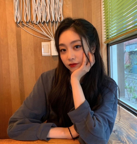 Beautiful looks of Lovelyz Seo JiSoo pulls out Eye-catchingOn the 4th, Lovelyz Seo JiSoo (JiSoo) posted a number of photos on his Instagram.Lovelyz Seo JiSoo in the photo enjoys everyday life in his home.His dazzling Beautiful lookers caught the eye of the official fan club Lovelynus.On the other hand, Lovelyz, his own, is active in various fields.Lovelyz, who debuted to the music industry with the title song Candy Jelly Love of her first full-length album Girls Invasion on November 12, 2014, has shown unique tone, excellent singing ability and a wide musical spectrum.