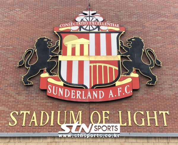선덜랜드 AFC 홈구장 스타디움 오브 라이트의 선덜랜드 엠블럼