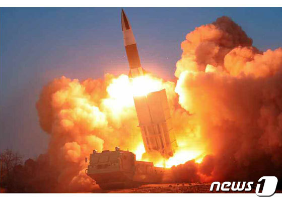 북한군의 전술유도무기'(KN-24). 일명 '북한판 에이태큼스(ATACMS)' (미 CSIS 미사일 방어 프로젝트) © 뉴스1