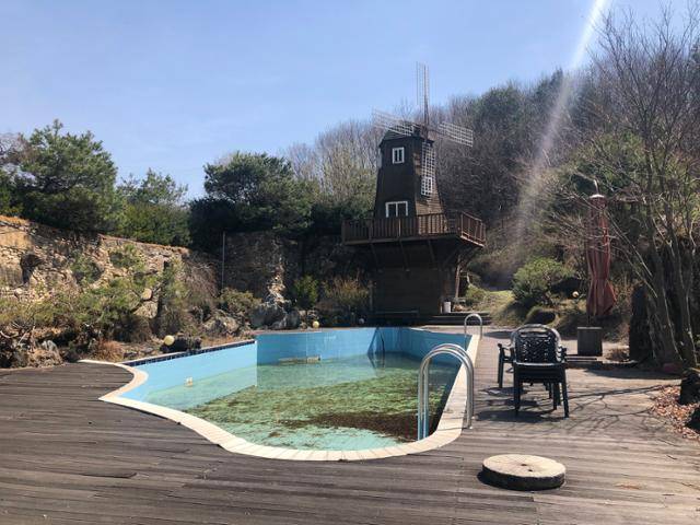 3월 31일 강원도 원주 부론면 소재의 건설브로커 윤중천씨가 소유했던 별장 모습. 원주=이승엽 기자