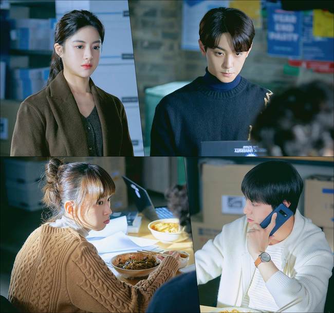 The desire for reasoning for Go Yoon-jung, who is suffering from law school dating violence, and Mo Xuanyu, who is holding the key to the law school Murder case, is heading for its peak.JTBC drama Law School (director Kim Seok-yoon, screenplay Seoin, production JTBC Studio, Studio Phoenix, and Empathy House) focused attention on viewers with an interesting development that reveals the hidden stories of students through the case of Professor Murder, a guide (Seo Byung-joo), who broke out from the first broadcast.From Han Jun-hui (Kim Bum), who gave up his passing to the second due to the fall of Seo Byung-joo, a respected lawyer and uncle, to Seo Ji-ho (Idawit), who took revenge for his father who broke his life by publicizing the facts of blood, various past narratives continued.The puzzle, which Professor Yang Jong-hoon (Kim Myung-min), who seems to be drawing a big picture, is now pointing to Go Yoon-jung (Jeon Ye-seul) and Mo Xuanyu, a tower.In the last broadcast, the violence and obsession of Jeon Ye-seuls boyfriend Young Chang Ko (Lee Hwi-jong) was revealed on the surface.He also applied to the Korea University Law School, but he had an inferiority feeling to his girlfriend, Jeon Ye-seul, who received the pass certificate first.This led to her obsession with watching her every move and her ruthless assault, which she feared, but did not act, for he rationalized it all as love.Kangsol A (Ryu Hye-young), who advised Jeon Ye-seul, Attachment is not love, confirmed the assault of Young Chang Ko with his eyes and started to protect his motive in earnest.I took the key from Young Chang Ko, who had been in and out of the womens dormitory, and found a secret camera installed in her room without knowing the rats or birds, and found out the shocking people.Han Joon-hwi also helped.When he did an unscrupulous act by the background of his father, he did not hesitate to say, Who do you think I am? He said, You should be more afraid of knowing who you are.If I talk about the girls dormitory or who you are, your father will take over the real thing. In addition to these motives, Professor Yang Jong-hoon (Kim Myung-min) is tracking the corruption of his father, Gowon-jung, who is involved with Kangsol As twin sister Kangdan.It is expected that the moment when the evil of these rich people caught up in the privilege consciousness will be revealed.The mystery of Yoo Seung-jae (Mo Xuanyu) was a reversal during the reversal.He was an elite obstetrician from the University of Korea Medical School and was a super tower that received the All-A + among the motivations for studying quietly, flying and raising.However, the situation in which he was trying to steal Yang Jong-hoons The Notebook was revealed.The situation was twisted by changing with The Notebook of Kangsol B (Lee Soo-kyung), and she asked her excuse for asking for the truth about it and added questions.Above all, the fact that Yoo Seung-jae was hiding in the cabinet of Professor Yang Jong-hoons office at the time of Seo Byung-jus murder exploded the mystery.He proved Yang Jong-hoons claim that he was in the professors office at the time, and became a decisive figure to escape the Murder charge, but then he should reveal why he acted suspiciously.He appeared in the court of Yang Jong-hoons second trial and focused his attention on his choice.