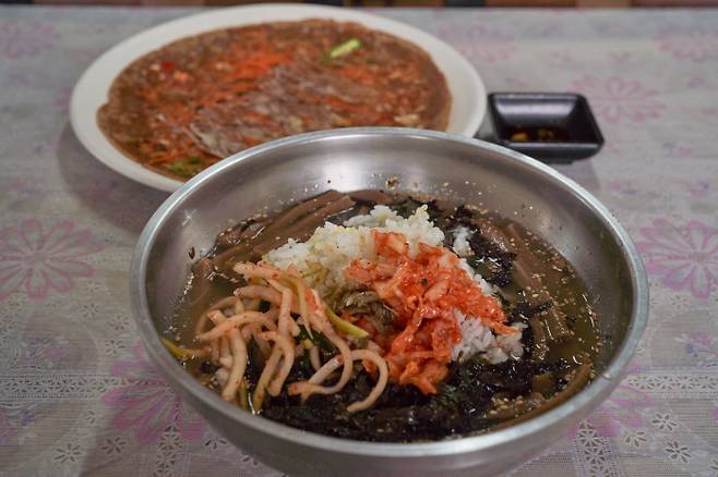 도토리 묵밥