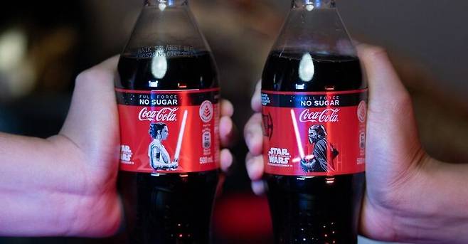 출처: Starwars Coca-cola
