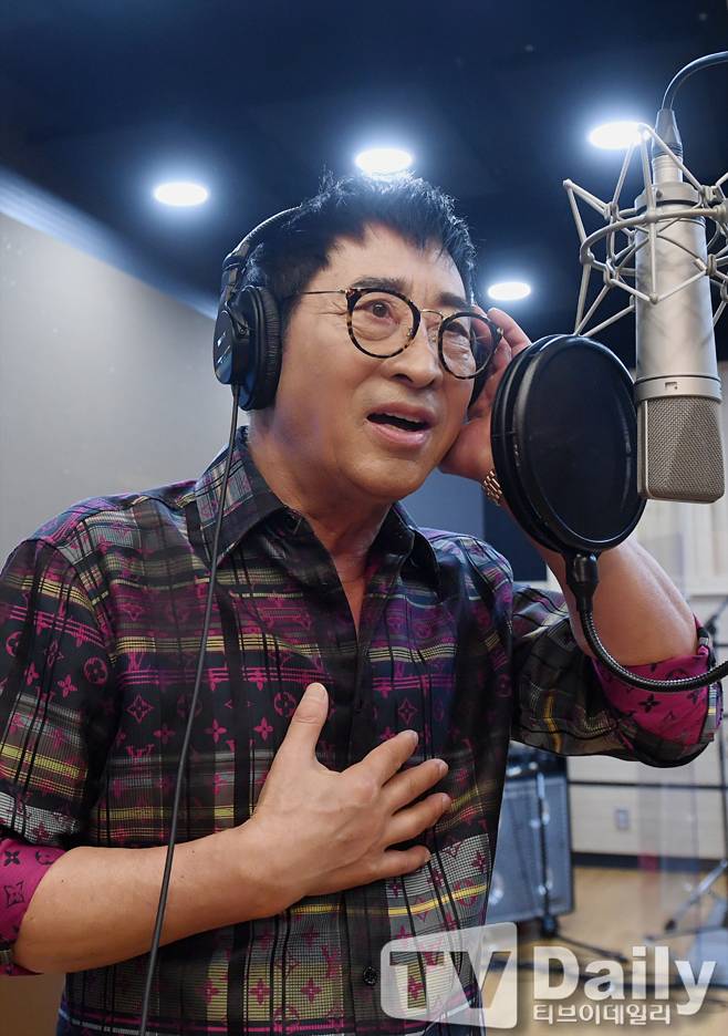 김명환 덕신하우징 회장