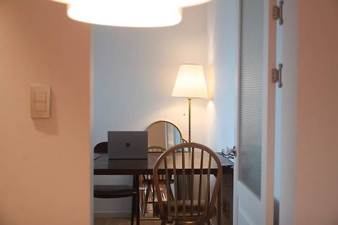 출처: <스탠드 조명> 정보 보러가기 (▲ 이미지 클릭)