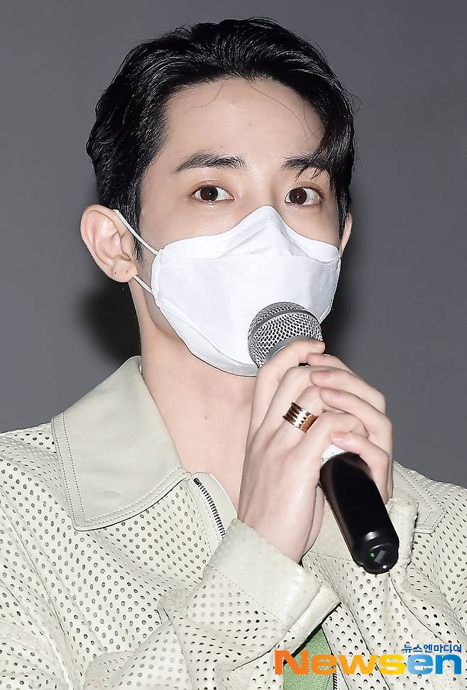 Actor Lee Soo-hyuk attended the stage greeting of the film Pipeline (director Yoo Ha) at Lotte Cinema Cheongryangri in Dongdaemun-gu, Seoul on the afternoon of May 29.The movie Pipeline is a crime entertainment film depicting six masters who dream of stealing hundreds of billions of oil hidden under the land of Korea, and their team play. Actors Seo In-kook, Lee Soo-hyuk, M Moon Seok, Badabin and Yoo Seung-mok appear.