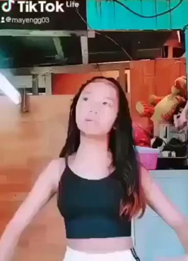 소녀가 춤을 추는 평범한 장면으로 시작하는 문제의 영상은 뒤이어 곧바로 첫 장면과 관계가 없는 끔찍한 범죄 현장을 담은 모습을 보여준다. 해당 영상은 틱톡에서 2년 간 재생돼 온 것으로 알려졌다.