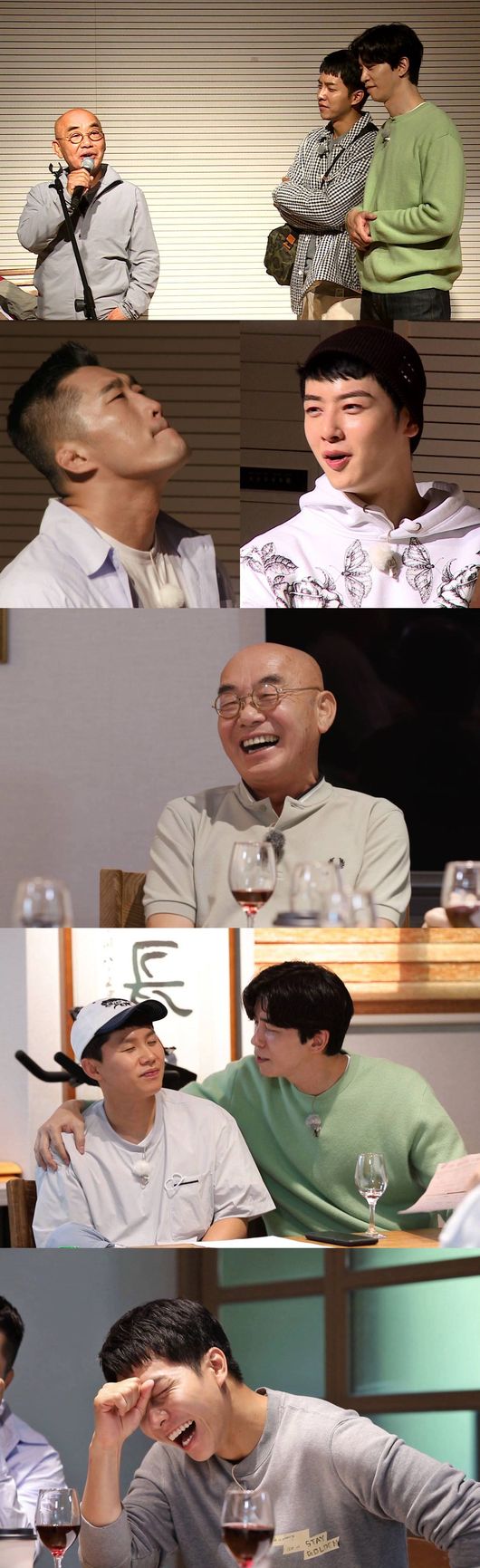 On SBS All The Butlers, which will be broadcast on the afternoon of June 13, a day with romantic master Yi Jang-hui, who keeps dreams and romance about Heaven.On this day, Yi Jang-hui, who caught up with the Korean music industry in the 70s and 80s, will be the master.Yi Jang-hui invited the members directly to his home in Ulleungdo; the members were appalled by the sight of the sight as soon as they entered the garden.Even Egret was located in the worlds largest garden and pond.In particular, Lee Seung-gi expressed his awe of Master, saying, I heard that the scale is different, but it is this much.Master Yi Jang-hui also surprised all members by revealing that he had been a solo president with the US president in the past.He is the back door of an incredible spectacular life Kahaani, which made the scene buzz by telling him casually.On the other hand, Yi Jang-hui had time to talk with the members about three conditions that make my life Heaven.One of the members said that he needed superpower for Heaven, and made the scene into a laughing sea.Master then sang the hit song When My Age is Sixty and One and thought about the meaning of life with the members.Through a genuine conversation with Master, the members wonder what they would have thought.The story of romantic master Yi Jang-hui, who realized the Heaven in Ulleungdo with a dream about Heaven, can be found on SBS All The Butlers broadcasted at 6:25 pm on the 13th.SBS