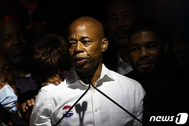 뉴욕 시장 민주당 경선 후보 에릭 애덤스 © AFP=뉴스1