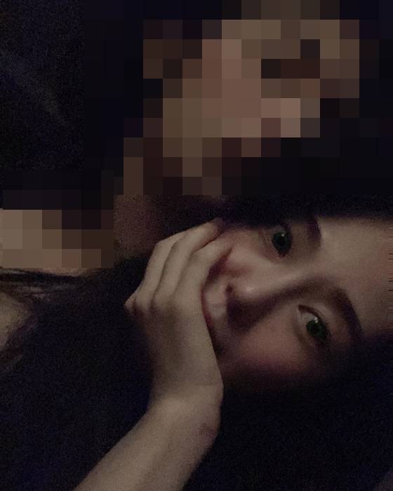 AOA 출신 배우 권민아가 한 남성과 함께 한 사진을 공개했다./사진=권민아 인스타그램