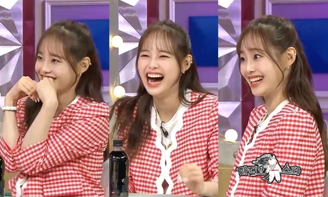 Girl Chuuu of the month suffered from heart obsession after creating Kummul Heart, Confessions said.MBC Radio Star, which will be broadcast on July 7, will be featured in Mysterious Face Dictionary, featuring Hong Yoon-hwa, Lee Eun-hyung, Ha Yeon-soo and Chuuu.Girl member Chuuuu of the month, who has recently released a new song PTT and is proud of its global popularity, has emerged as an entertainment trend thanks to its fresh and youthful image.It is also the founder who first introduced the so-called Keep Heart, which collects both hands and bites them to make hearts.Kokmu Heart became a fashion that many entertainers such as World Class BTS, Black Pink, Kang Ho-dong and Suzie followed.Chuuuu, who said that Keepwater Heart was born during the fan service, said, One day I had a nightmare because of Heart OCD.The surprise Confessions.Chuuuu is said to have made 4MC smile by introducing the new statue Kings bite heart prepared for Radio Star, saying, I am so grateful for loving the Kwamul Heart.Chuuuus new statue, Kings bite heart, raises expectations of what will happen.Chuuuu reveals the story before and after his debut and paints Radio Star with freshness.In particular, he is known as the Newly industrialized country rich because of his colorful expression and energy-filled movements. He reveals an extraordinary gene that has become the secret of Chuuuu as Mother has done vocal music and Dad is a happy virus.In addition, Chuuuu reveals the unusual conditions of The Trace, which he agreed with his mother when he was alone in high school when he was in Seoul to achieve his dream.Chuuuu said, I started The Trace on condition of camming my pet, and will release my mothers EDM Morning Call (?) at the time to give a big smile.In addition, Chuuuu reveals his feelings that he was selected as a Pocari Sweat CF model called Star Light Gate.Chuuuu said that he showed a gesture without rest with a cute comment that I studied the images of the previous CF model with the rabbit eyes open.4MC said that every time Chuuuu finished his speech, 40 pieces came out, and he was impressed with the Newly industrialized country rich.The production moment which Newly industrialized country write Chuuuu shows is awaited.
