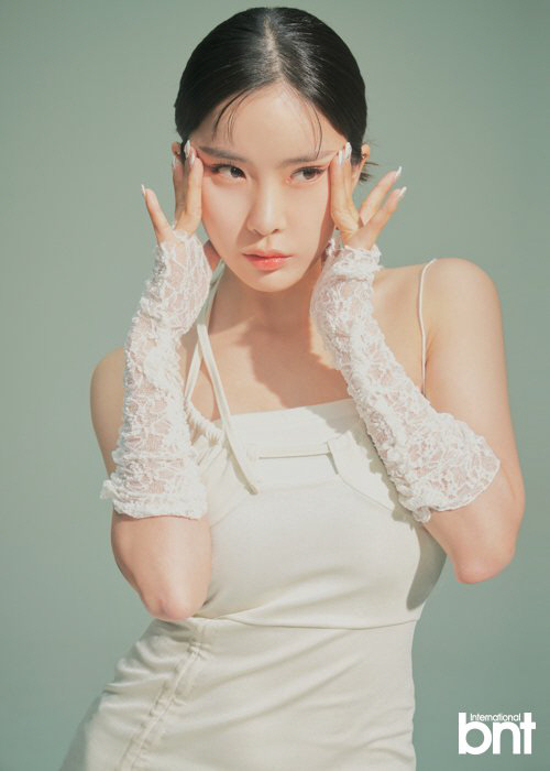 Hyunyoung, who is working as a YouTuber in the youngest of group Rainbow, met with fans with charismatic pictures.In a photo of magazine bnt released on the 13th, Hyunyoung produced a sexy yet elegant atmosphere. In an interview after shooting, he recently reported on his recent situation.Im busy traveling and filming YouTube, said Hyunyoung, who said he was busy.When asked about what content he usually deals with on YouTube channel Hyunyoung TV, he said, In fact, I think there is no fixed content other than we are married (virtual marriage content).I am thinking about content that can be done in the long term. Asked about YouTuber or Celeb, who they want to broadcast together, he said, I am enjoying Kim Hae-joons broadcast these days. I am so fanatic. I want to try Choi Juns Nigok Naegok together.When asked if there was an entertainment program that he wanted to appear, he said, Everyday is funny.I want to share my daily life by appearing in reality observation programs such as MBC I live alone and Point of omniscient meddling.I think I can show off my hairy appearance because I cant pretend to be a pretense.Hyunyoung also boasted a friendship with his group Rainbow members.The members acknowledge their own personalities, he said, adding that the most frequent member of the group is Gowry, who also gives us close and realistic advice.When I have trouble with my work, I always ask my sister. Im a senior Eom Jung-hwa, he said, adding that he likes to be active in various fields. When asked if there are any groups that he thinks are the best these days, he said, Espada.They are pretty and they seem to be outstanding, he said.In addition, Hyunyoung also revealed the secret to his body. Its a steady exercise. Hes doing Pilates these days in fitness.Ive been on a diet for a long time in my girl group, and I think Ive changed my constitution and body shape now, he said. Ive stopped soda for my skin.Ive been seven months and I feel like Ive improved my skin.When asked what his hobby was, he said, I like to watch Netflix at home because it is golf and consolation.When asked how to solve the stress when I was stressed, I replied, I am not a stressful person, but when I receive it, I eat food or chat with friends.When asked if he had ever been there, he said, It was a slump when I had a vocal cord, and I think it was a turning point where I lost my confidence in singing but also I was able to go the way of Actor.Finally, Hyunyoung shared a righteousness with DinDin, who had been making headlines. I like it, he said.I want to do the top model in the clothing business, he said, and I want to do the top model in the clothing business.I want to make pretty and comfortable sportswear. Finally, I want to focus on my future activities, saying, I want to do a lot of music-related work.I will try to show my face in various places. 