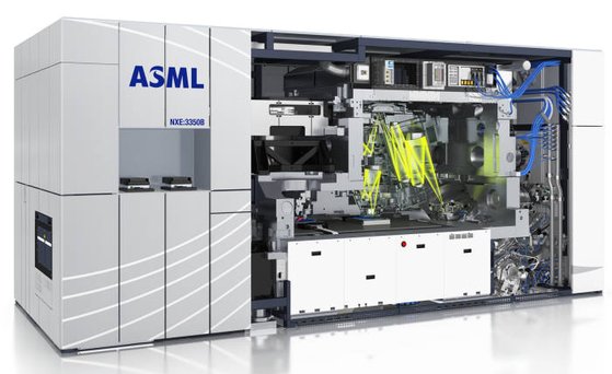 ASML의 EUV 노광장비. EUV 장비는 네덜란드 기업 ASML이 전 세계에서 유일하게 생산하고 있다. [사진 ASML 홈페이지]
