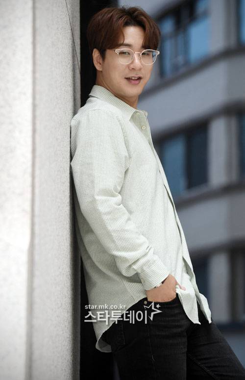 그가 ‘보이스킹’에 출연하게 된 계기는 7년 투병 끝에 세상을 떠난 어머니 때문이었다. 사진ㅣ유용석 기자