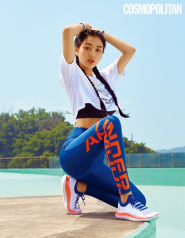 In this photo titled Running on a Light Summer Day, Jihyo in Ji pictorial revealed a different charm that was not seen on stage.Jihyo is a Running Muse at Under Armour, which has emanated a solid healthiness that has been trimmed by exercise.In addition, from active running to styling that made full use of trendy, it attracted attention.In particular, I finished the trendy leisure look styling by matching Under Armours UA Flow Sports Edition Running shoes in all costumes.In an interview after the filming, he said, I am going to show a completely different image from Taste of Love by powerful music and choreography about the concept of Japan album Perfect World which will be released soon.Interviews and pictures of TWICE Jihyo, who became Under Armour Muse, can be purchased at bookstores from July 20, 2021, and can be found on the Cosmopolitan Korea website.photocosmopolitan