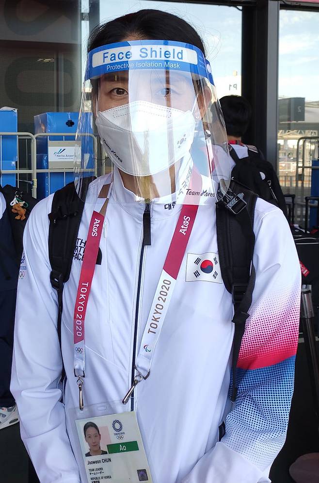 전주원 여자 농구대표팀 감독이 지난 23일 도쿄올림픽 출전을 위해 나리타공항에 도착했다. 도쿄=연합뉴스