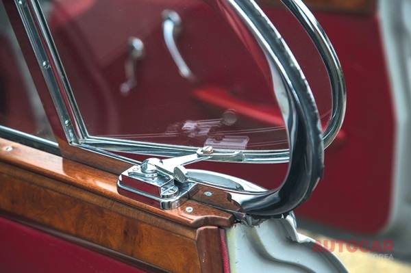 기능적이고 작동 품질이 좋다