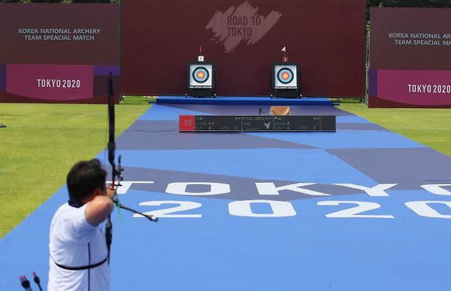 한국 양궁대표팀은 도쿄올림픽 양궁 경기장을 그대로 본따 진천선수촌에 제작된 훈련장에서 적응훈련을 했다. 사진=연합뉴스