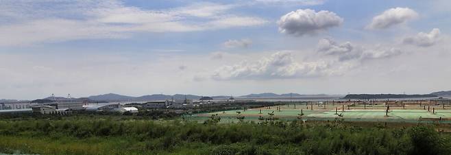 2021년 7월14일 인천 서구 수도권 매립지 제2매립장에서 바라본 제3-1매립장.