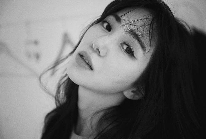 걸그룹 AOA 출신 권민아가 유튜브 채널을 통해 방송 활동 재개를 알렸다. /사진=권민아 인스타그램