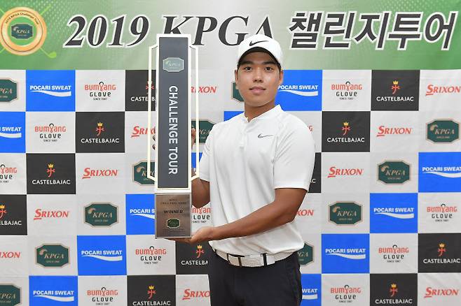 ▲ 2019년 5월 챌린지 투어 우승 당시의 신상훈. ⓒKPGA