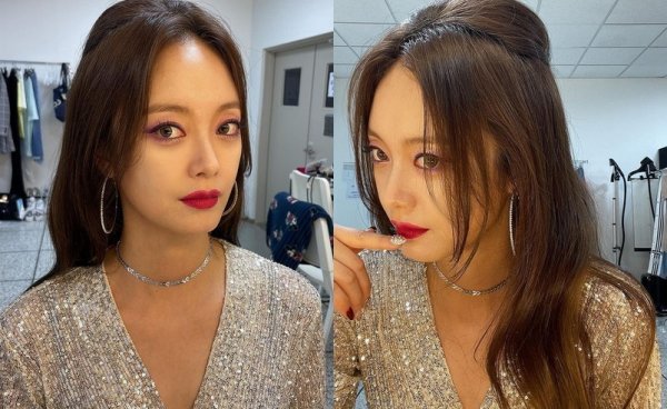 On May 5, Jeon So-min released several photos of his waiting room in his instagram.In the photo, Jeon So-min is staring at the Camera with dark and colorful makeup, which is completely different from the previous time when she pursued a natural atmosphere with little toilet.In the sexy transformation of Jeon So-min, singer Jessie commented, Wau.Jeon So-min is appearing on SBS Running Man and tvN Six Sense 2.